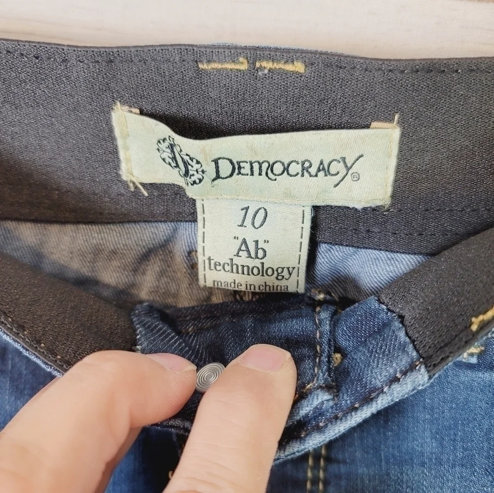 DEMOCRACY 